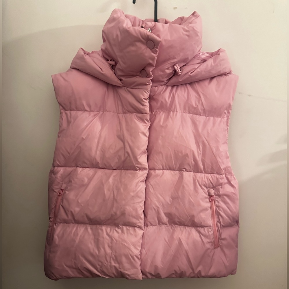 Alo Yoga Women’s gold rush puffer vest in pink sz small